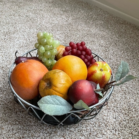 Vintage Bowl Home and Dining Decor Decorative Grapes Fruit - Picture 5 of 6